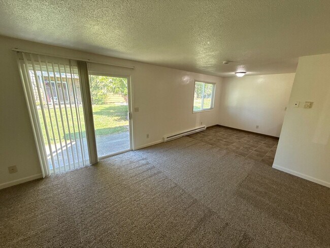 Building Photo - 3807 Iberis St NE