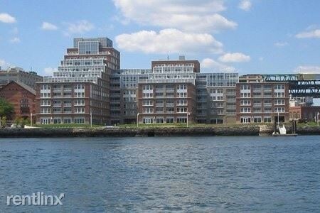 Foto del edificio - Studio, 1 bath  - 100 1st Ave Unit 13