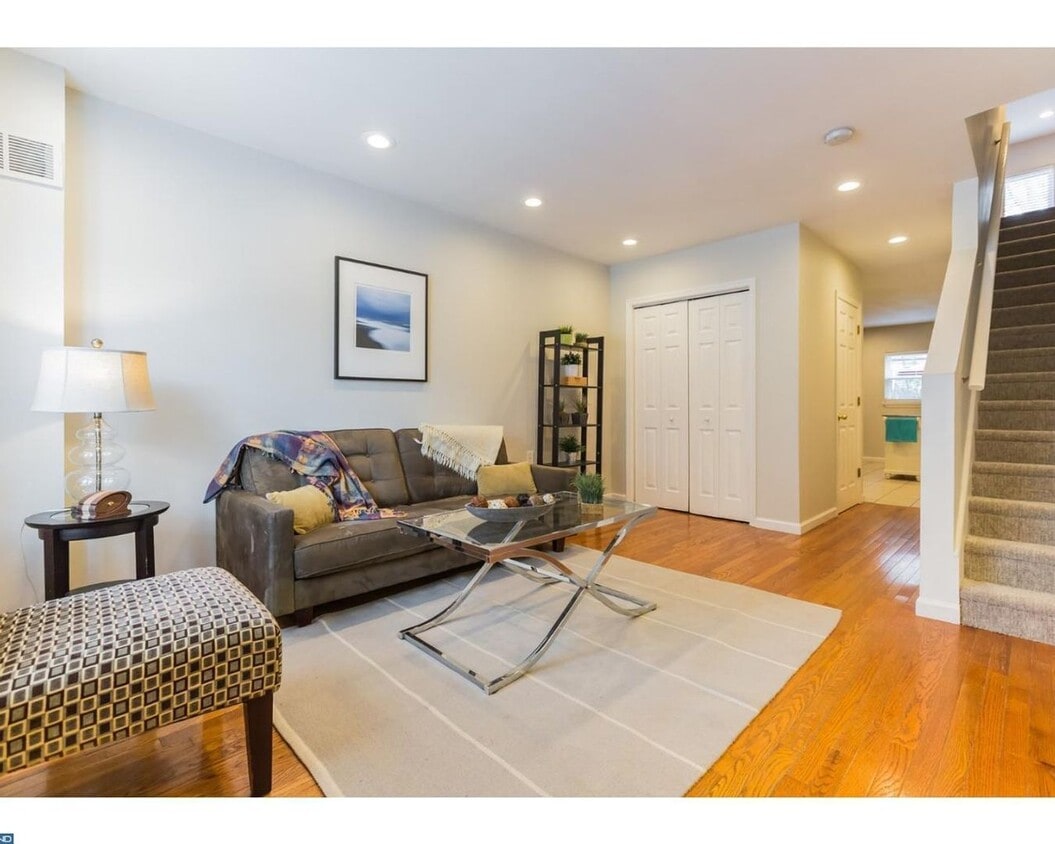 Point Breeze Townhome - Point Breeze Townhome