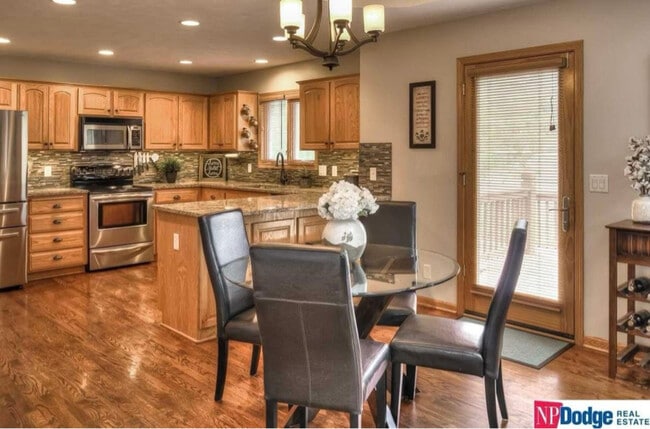 Building Photo - 10005 S 201st St