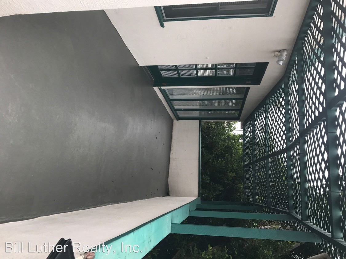 Building Photo - 1 br, 1 bath House - 814 1/2 Liverpool ct