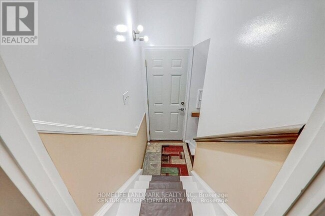 Building Photo - 115 Marbury Crescent