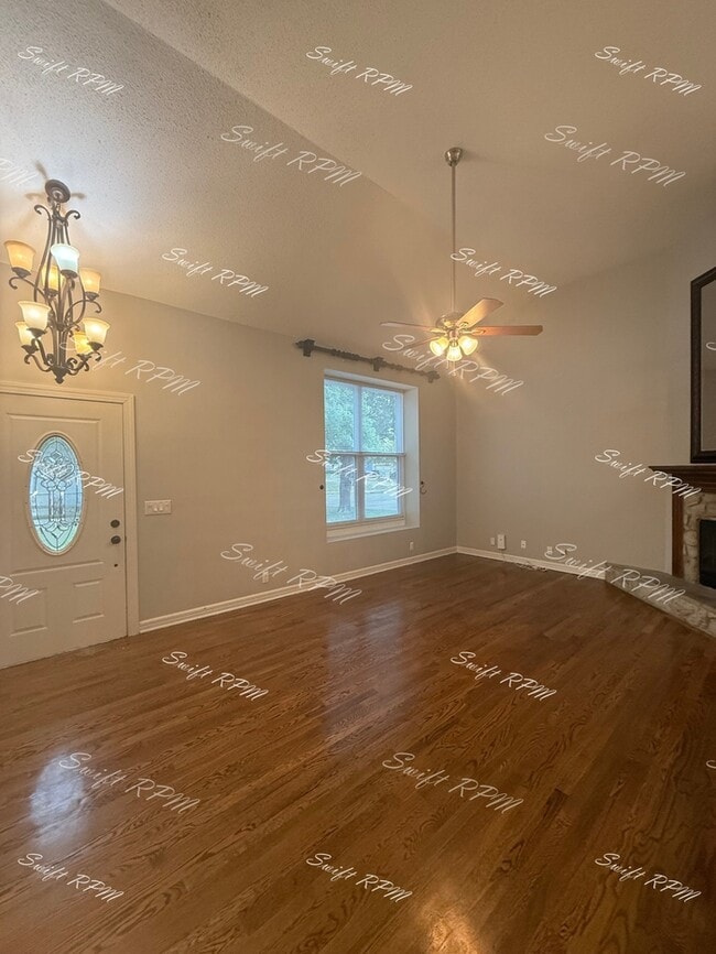 Foto del edificio - 1354 S Brentwood Dr