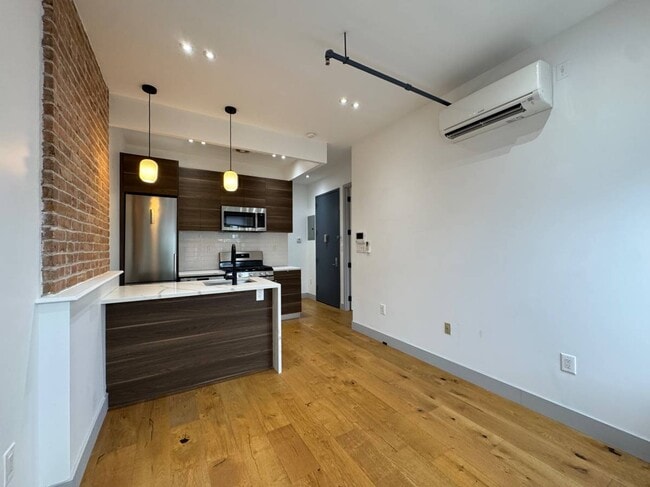 Building Photo - 1804 76th St