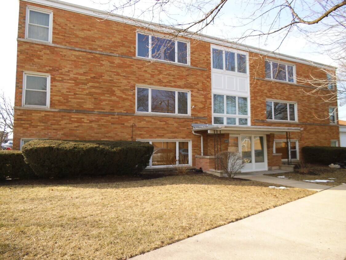 Primary Photo - 5440 N Newland Ave