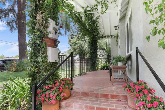 Foto del edificio - 2520 Casitas Ave