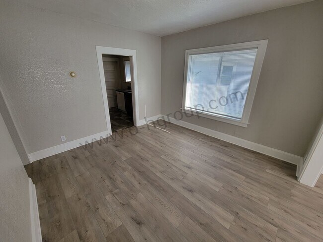 Foto del edificio - 5111 33rd Ave