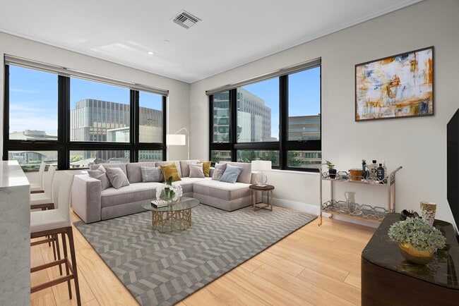 Foto del edificio - 70 Leo M Birmingham Pkwy