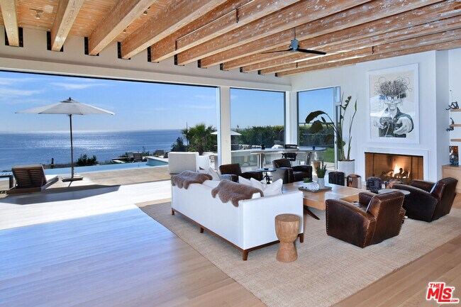 Foto del edificio - 24683 Pacific Coast Hwy