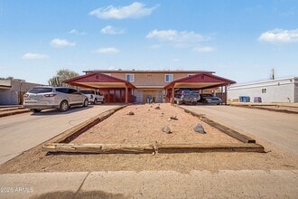 Building Photo - 1510 E 26th Ln