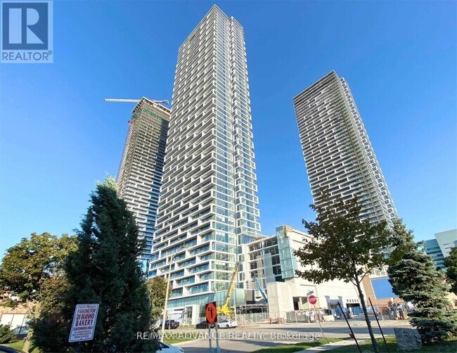 Building Photo - 898 Portage Pkwy