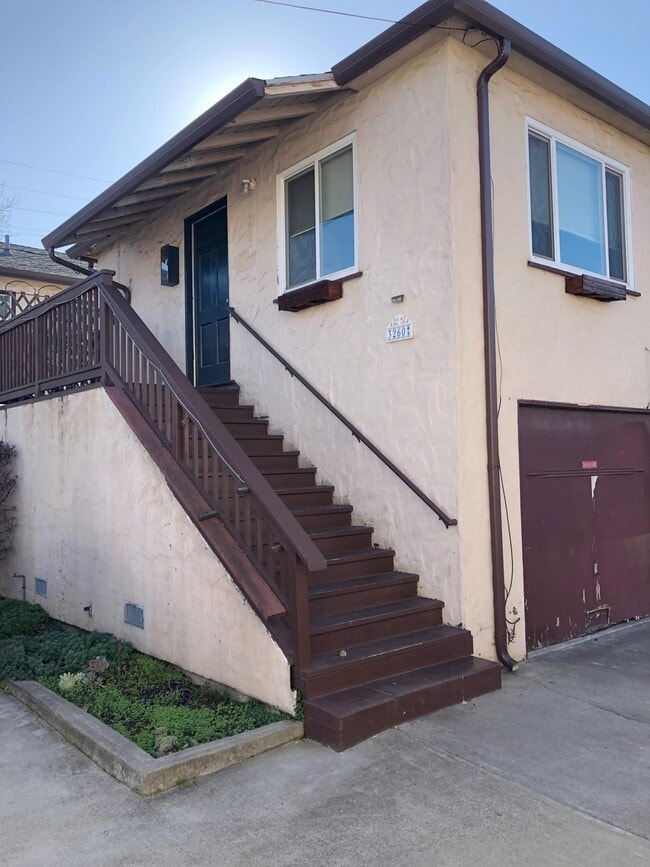 Building Photo - 3260 California St