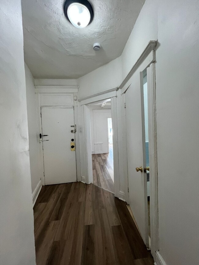 Foto del edificio - 205 Bidwell Ave