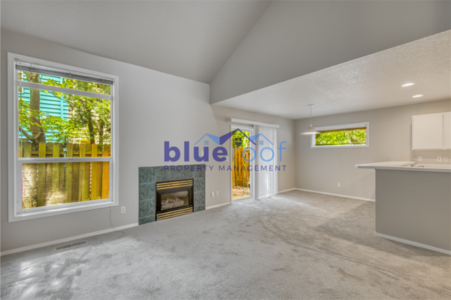 Building Photo - 520 SW 150th Ave