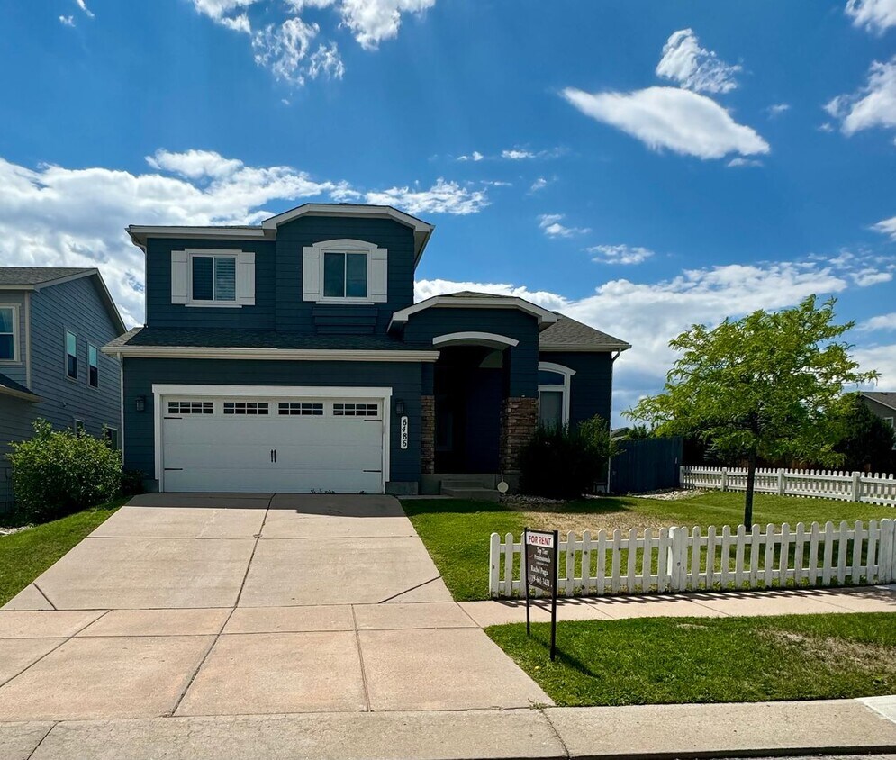 Primary Photo - Incredible two-story home located in Stets...