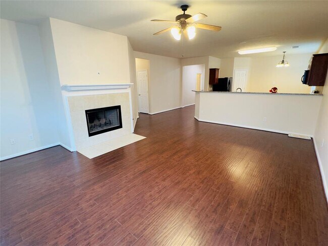 Foto del edificio - 16807 Shoal Park Dr