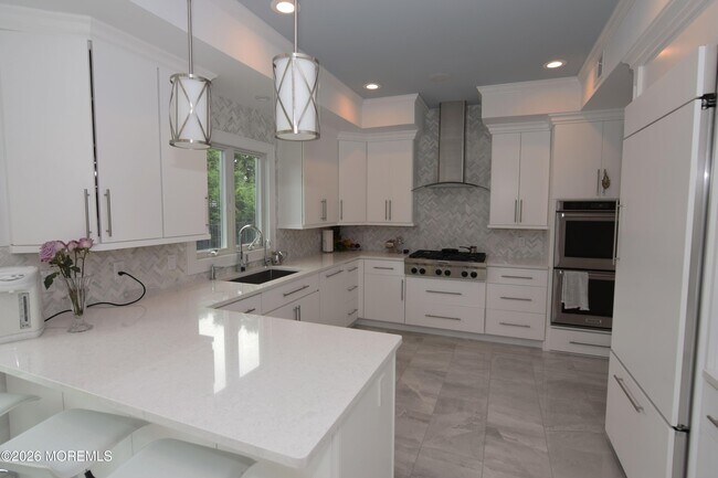 Foto del edificio - 229 Lockwood Ave