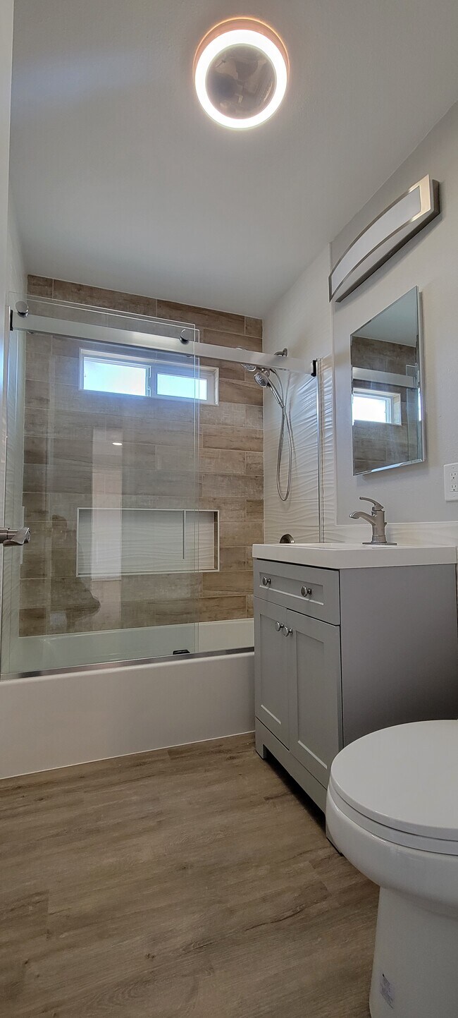 Bathroom - 115 Juniper St
