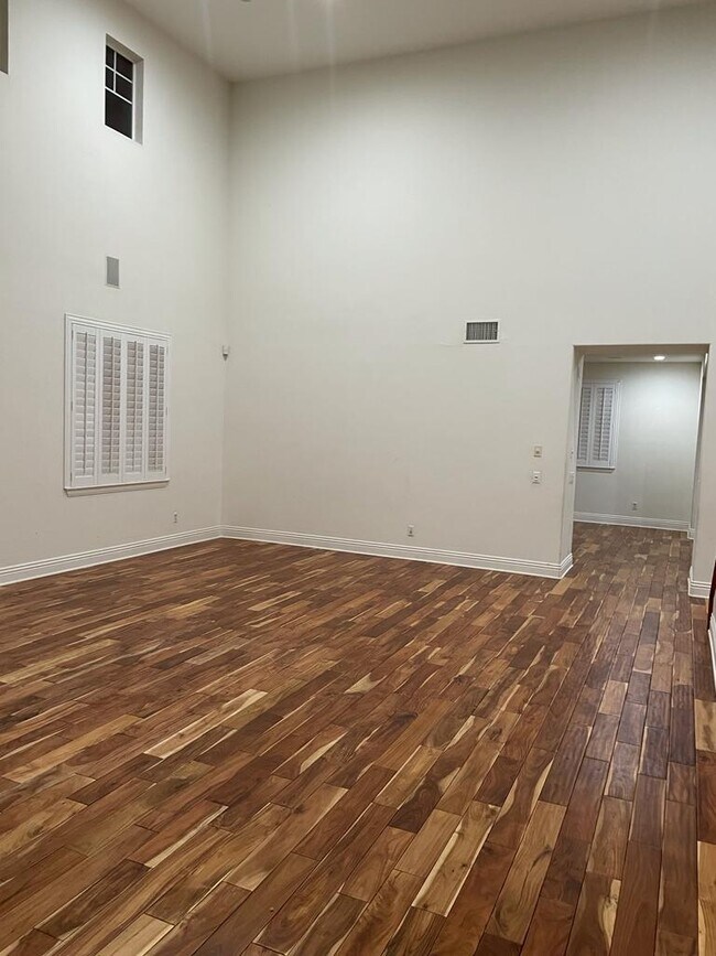 Building Photo - 7630 Iron Horse Pl