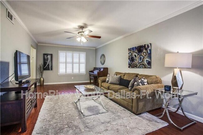 Foto del edificio - 739 Loganwood Ave
