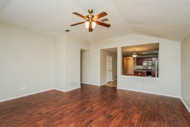 Building Photo - 8921 Tumbleweed Dr