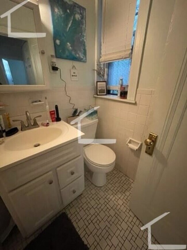 Foto del edificio - Garden level 2 bed in prime location