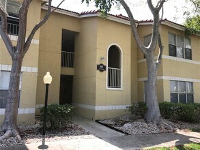 Building Photo - 663 Vista Isles Dr