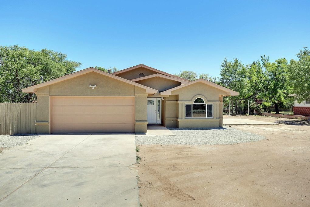 Primary Photo - 1220 Tapia Blvd SW