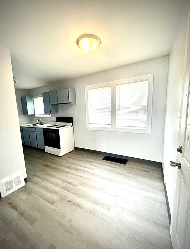 Foto del edificio - 4434 Huron Cir