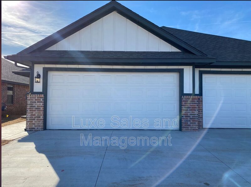Foto principal - 10920 NW 119th St