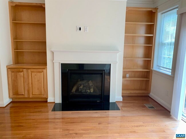 Gas Fireplace - 631 Boone Trl