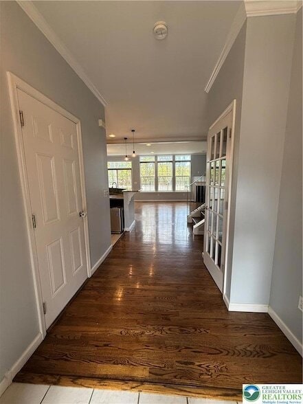 Building Photo - 4528 Bellflower Way