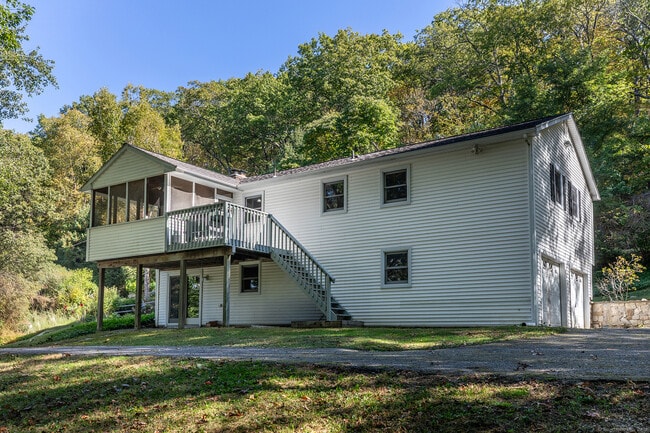 Building Photo - 254 Candlewood Lake Rd N