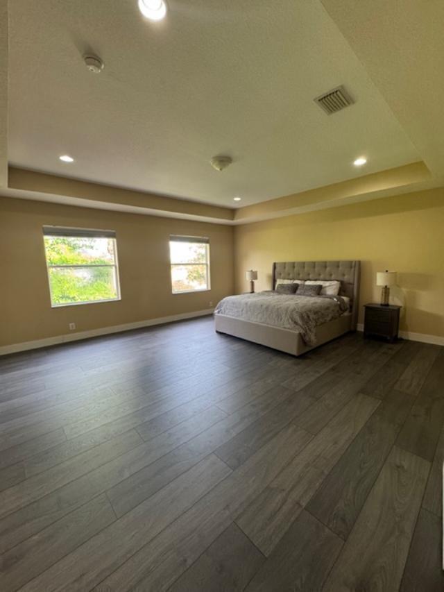Building Photo - 1033 Grove Park Cir