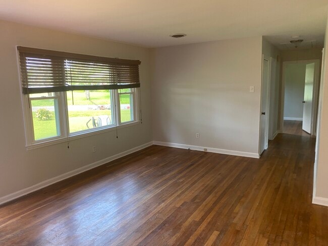 Building Photo - 2309 Scheper Ln