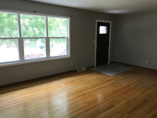 Foto del edificio - 2910 Irene St