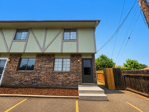 Building Photo - 49 Chestnut Dr