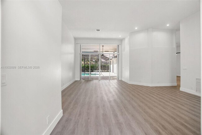 Foto del edificio - 2611 Oakbrook Ln