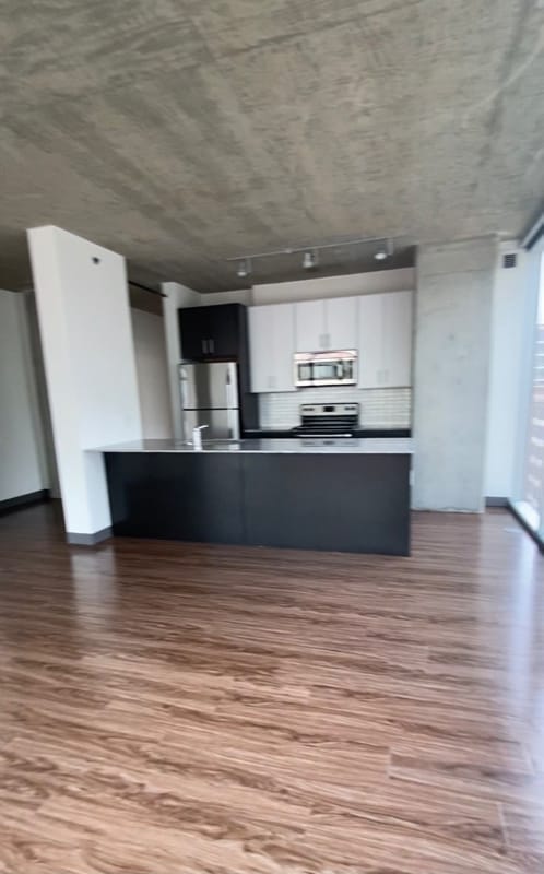 Foto principal - 705 W Jackson Blvd