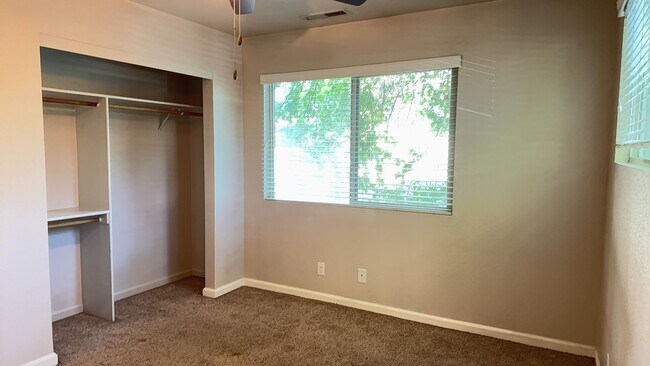 Foto del interior - 848 W 1st St
