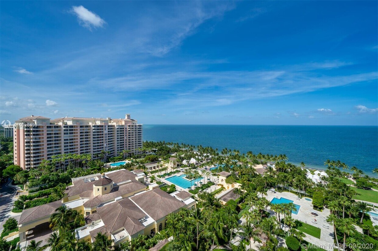 Foto principal - 799 Crandon Blvd