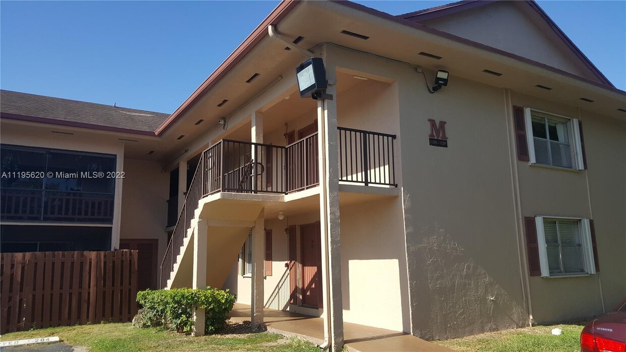 Primary Photo - 11297 N Kendall Dr