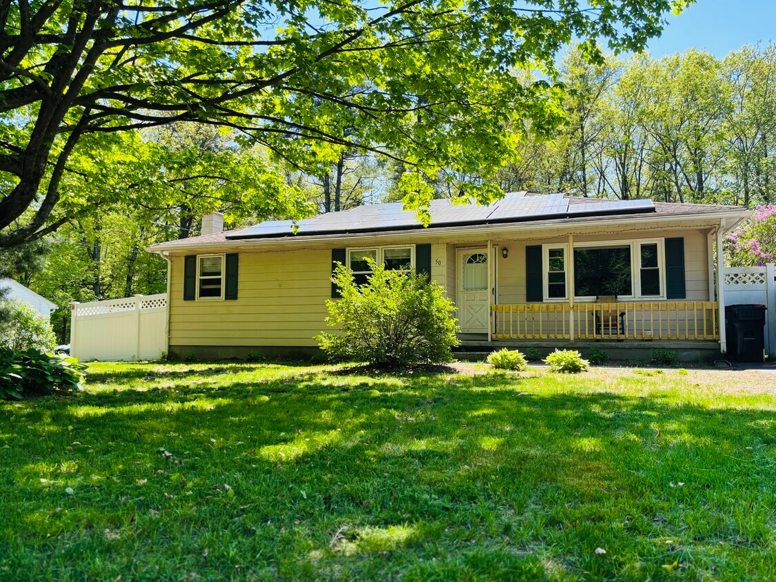 Photo - 50 Plain St (Easthampton, MA)