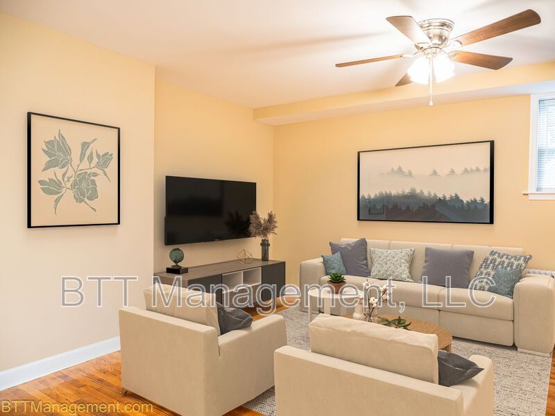 Photo - 8712 Bradford Rd