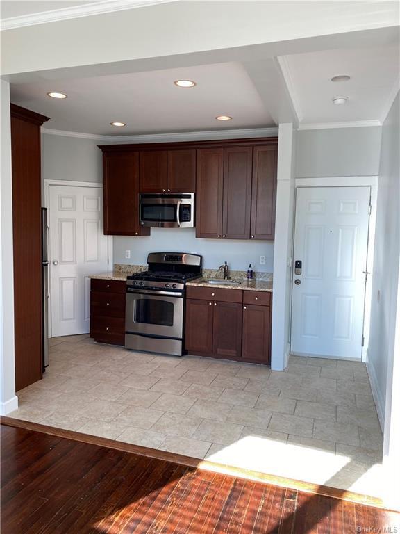 74 Wheeler Ave Unit 2, Pleasantville, NY 10570 Room for Rent in