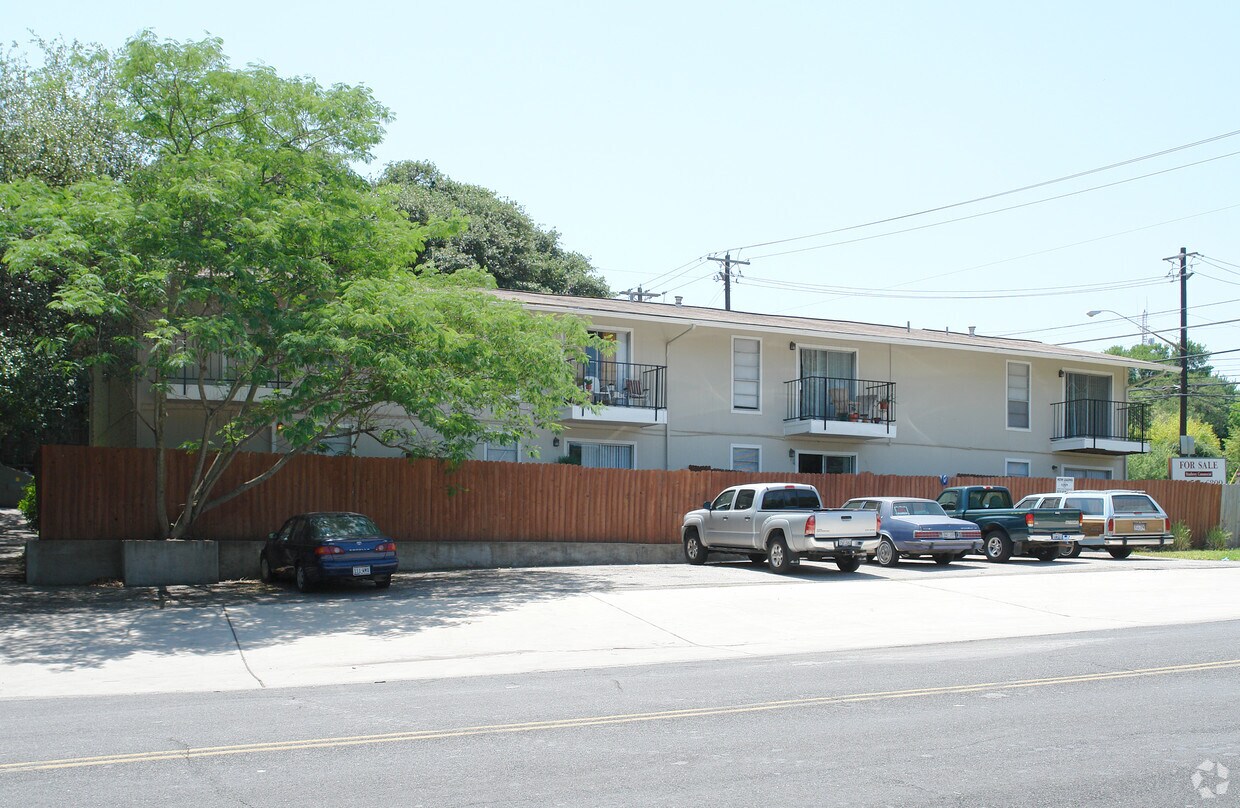 Lightsey Place Apartments Austin, TX