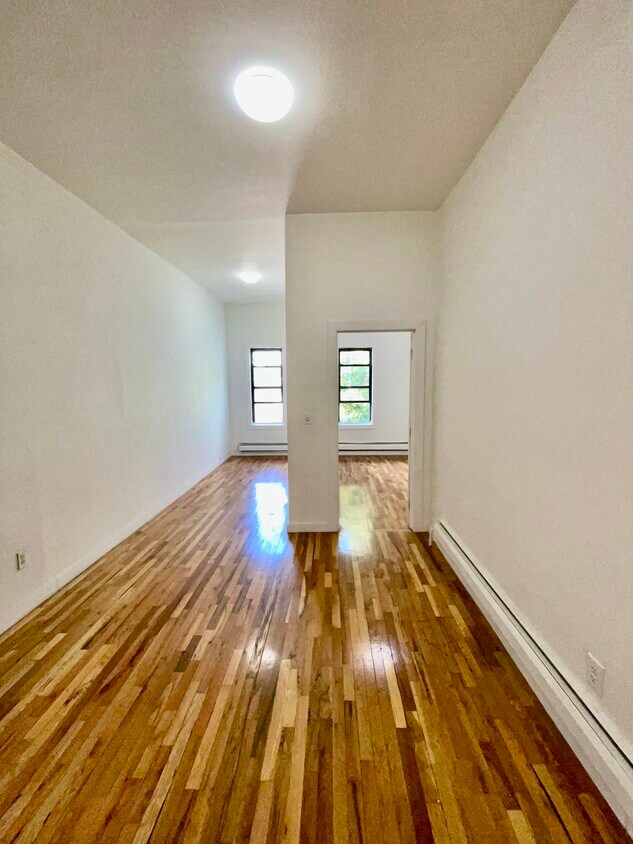 Foto principal - 268 Boerum St