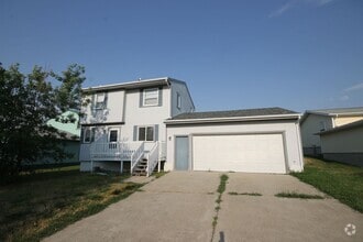 Building Photo - 631 Riverwood Ct
