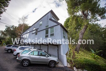 Foto del edificio - 15137 Mulholland Dr