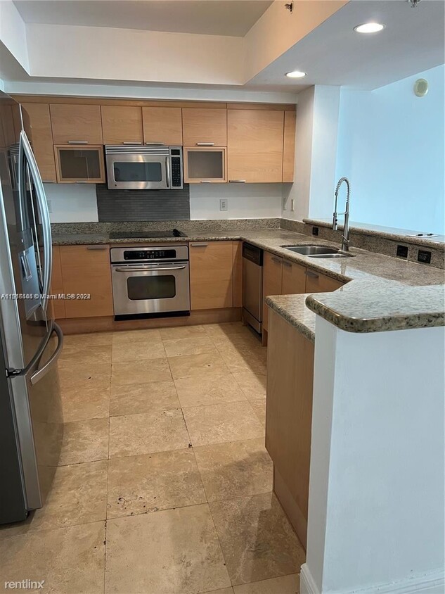 Primary Photo - 3 br, 3.5 bath House - 14951 Royal Oaks Ln...